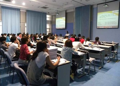 武汉公务员培训机构排行榜前十名深度解析与教育咨询服务指南